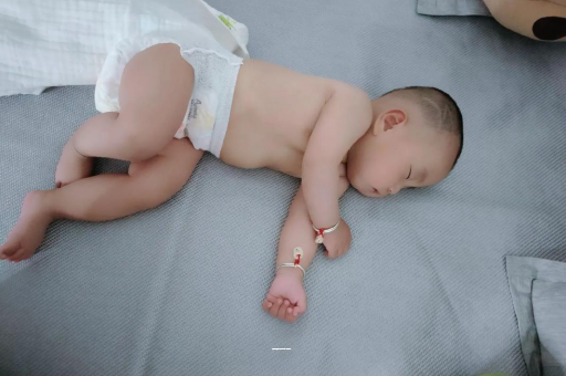广州代怀试管生子宝宝需要每天补钙吗